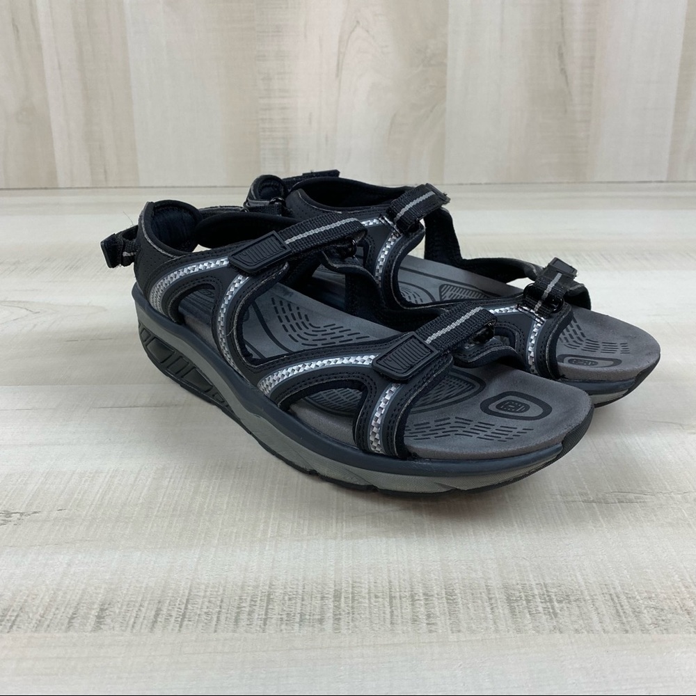 MBT Lila Womens size 10